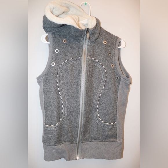 Lululemon Athletica Women's Grey Scuba hoodie Special Edition Vest. Size 10 - Picture 2 of 11